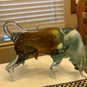 Elegant Glass Bull Sculpture in Amber and Green